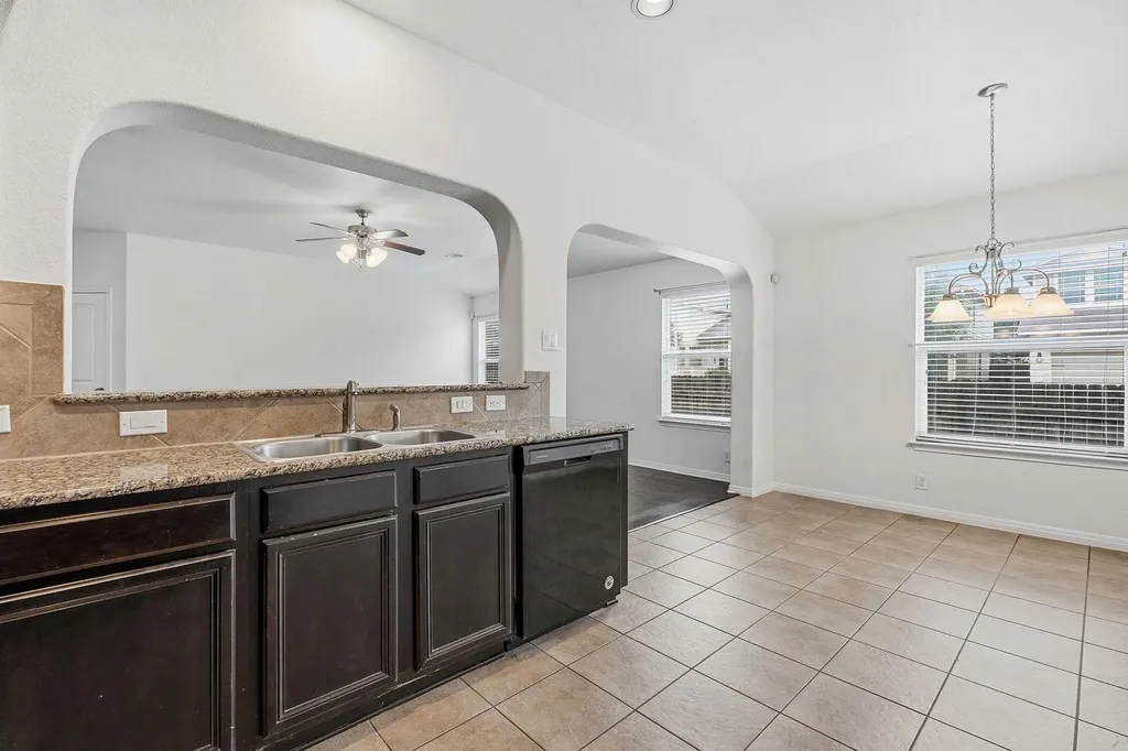 8541 Inca Dove Drive Austin TX 78729