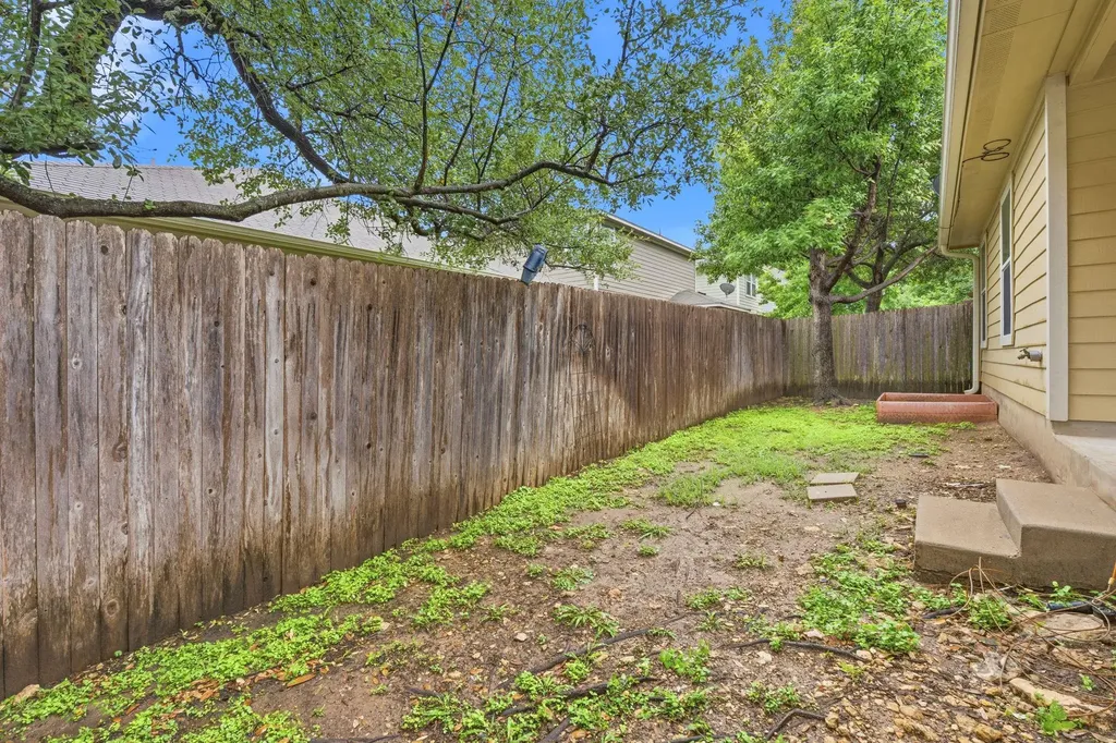 8541 Inca Dove Drive Austin TX 78729