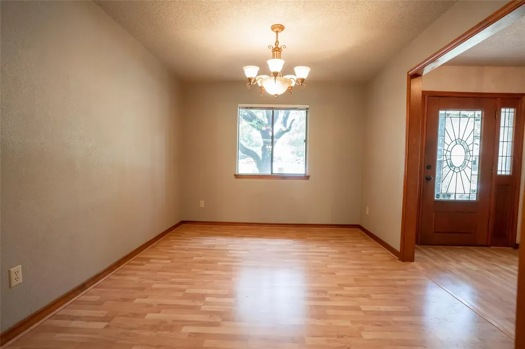 1603 W Creek Loop Round Rock TX 78681