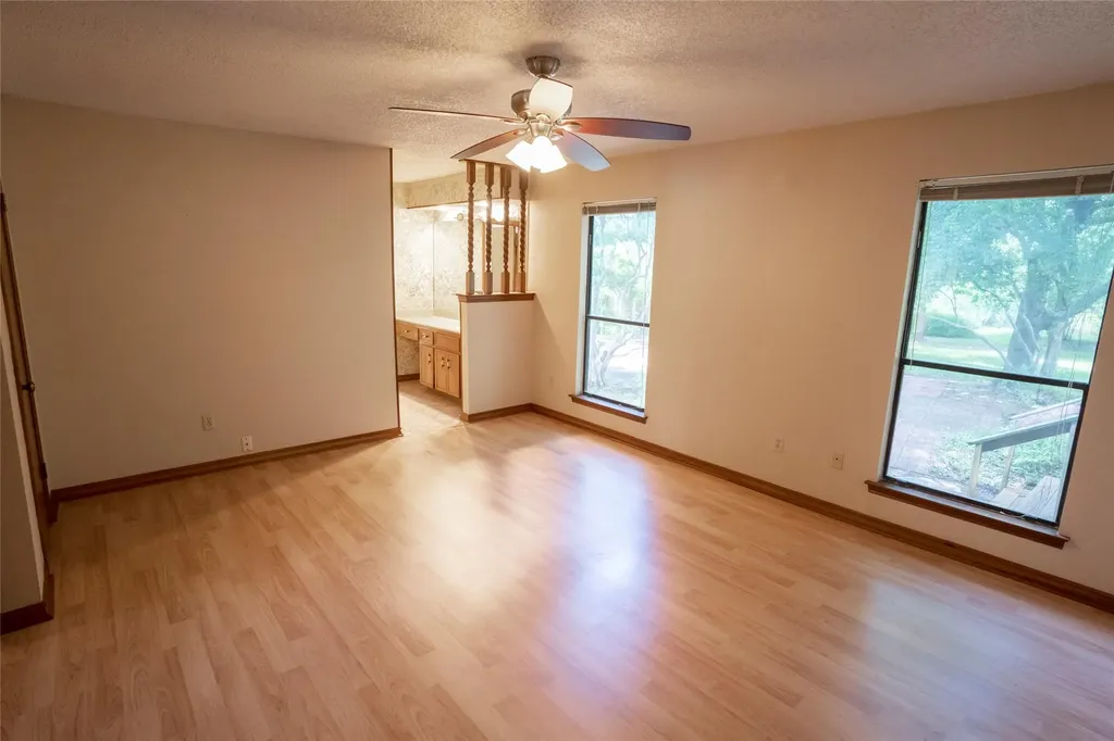 1603 W Creek Loop Round Rock TX 78681