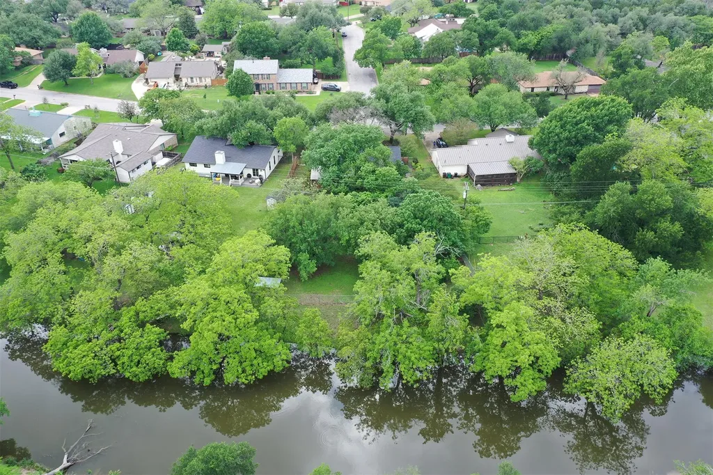 1603 W Creek Loop Round Rock TX 78681