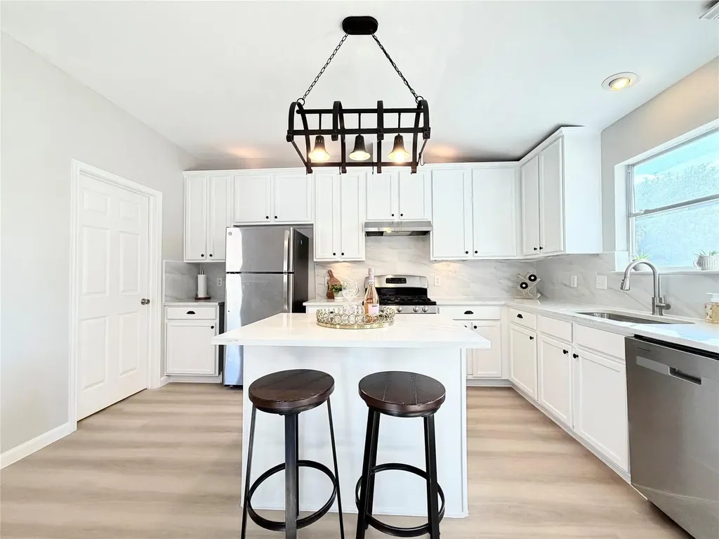 2417 Hallie Lane Round Rock TX 78664