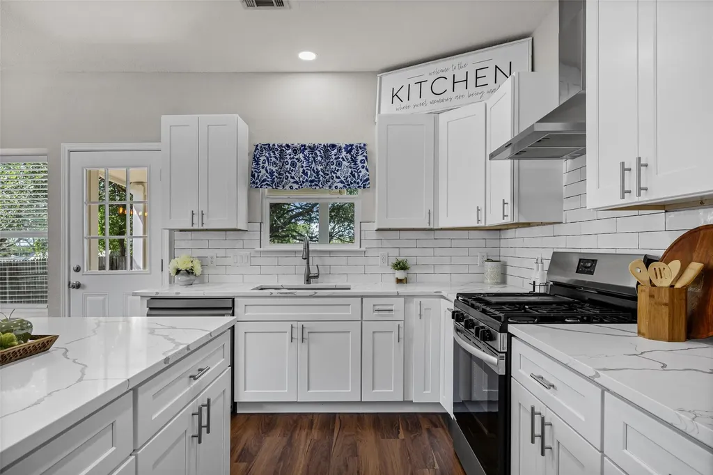 1524 Lochaline Loop Pflugerville TX 78660