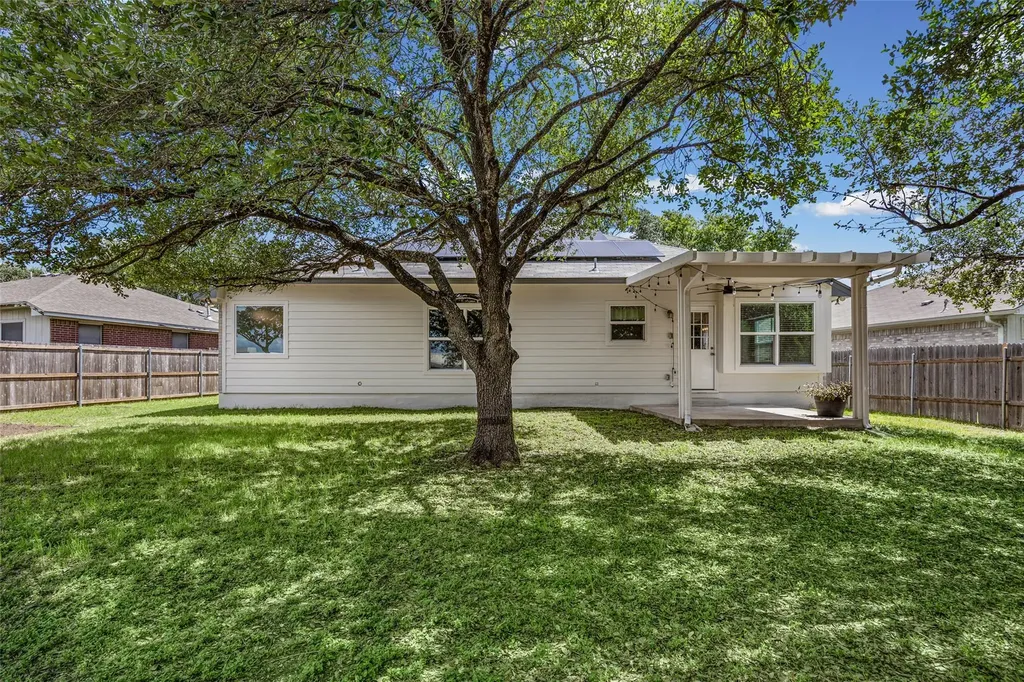 1524 Lochaline Loop Pflugerville TX 78660