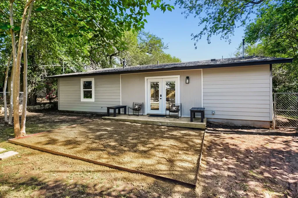 304 Sheraton Avenue Austin TX 78745
