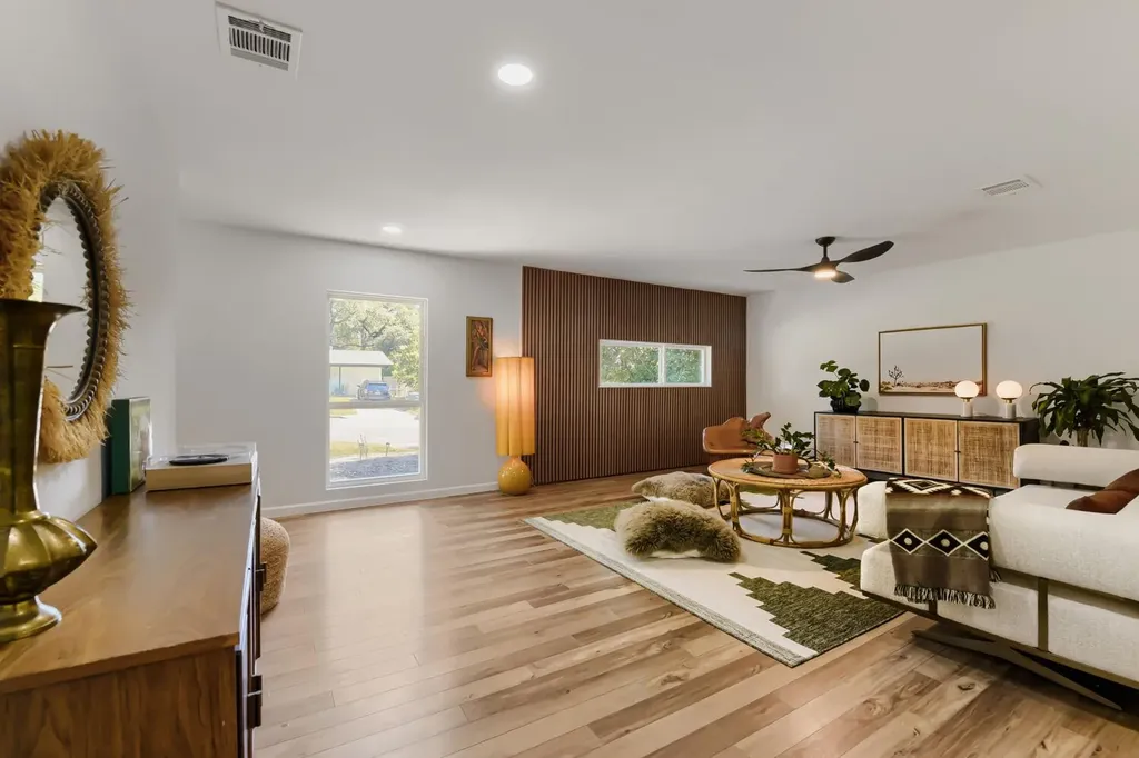 304 Sheraton Avenue Austin TX 78745