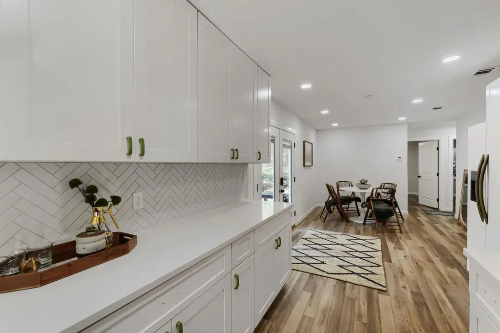 304 Sheraton Avenue Austin TX 78745