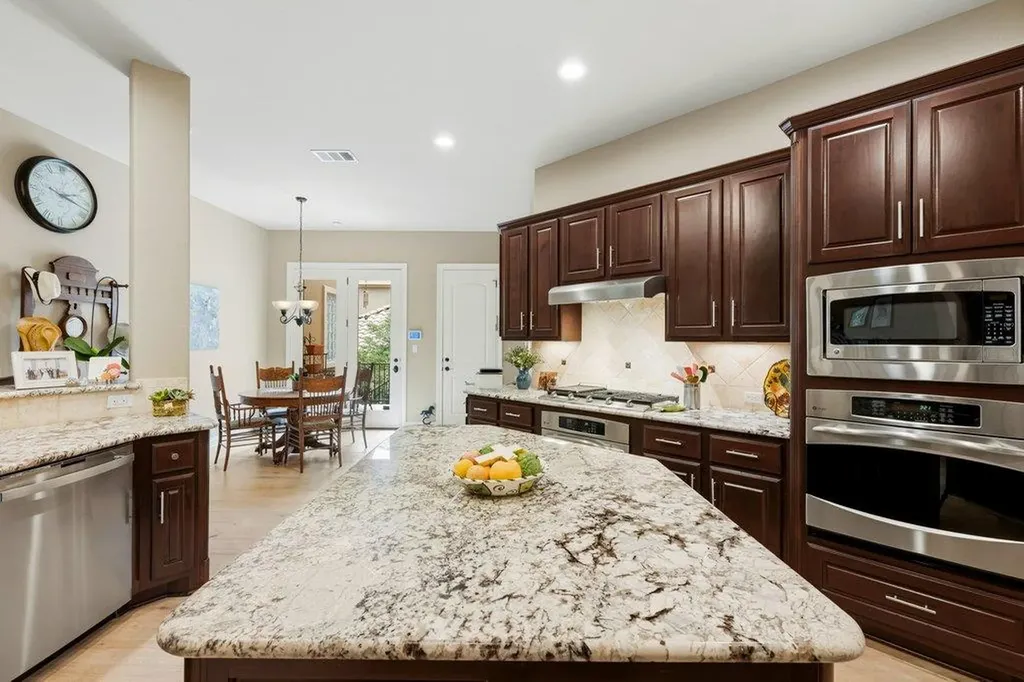 4020 Vail Divide Austin TX 78738