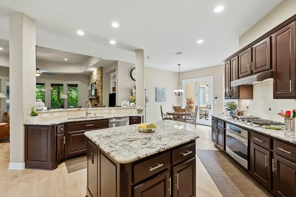 4020 Vail Divide Austin TX 78738