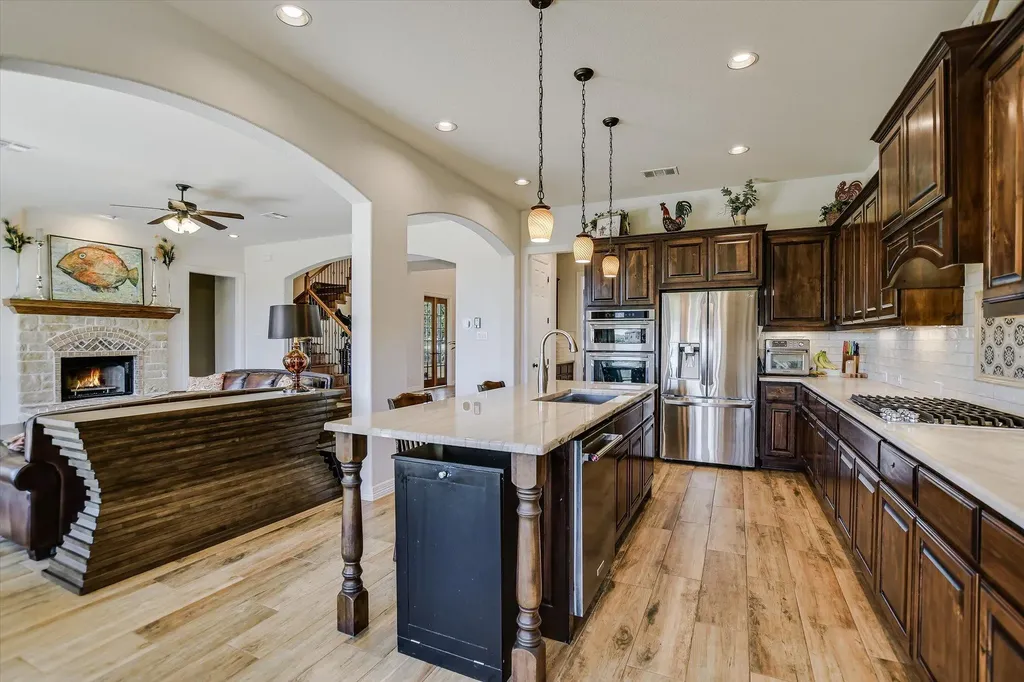 2404 First View Leander TX 78641