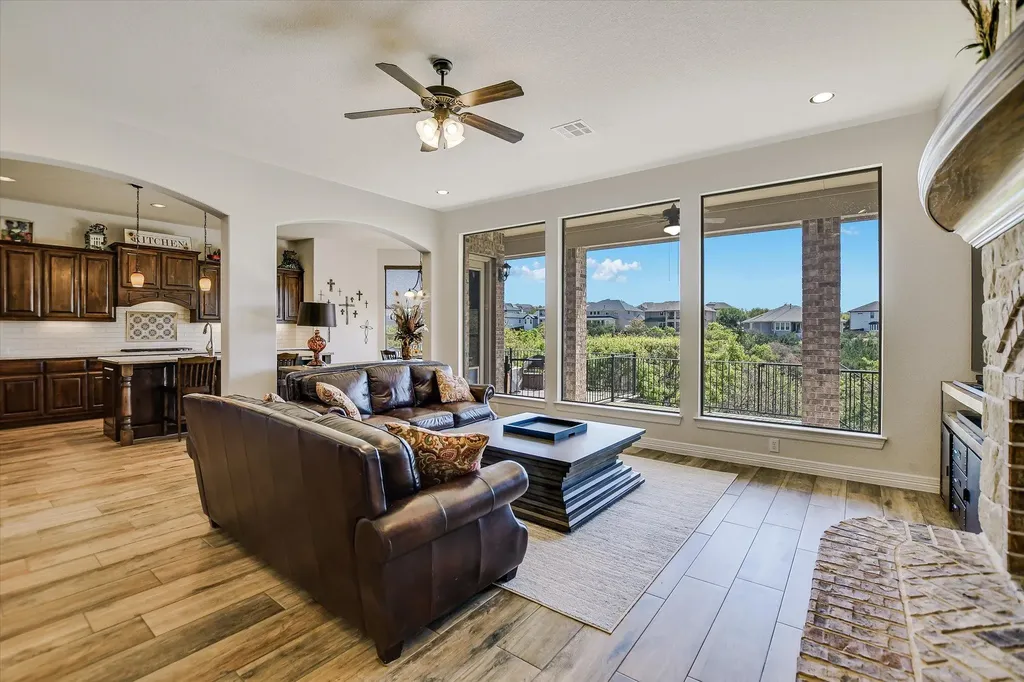 2404 First View Leander TX 78641