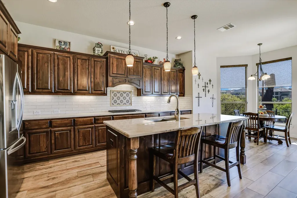 2404 First View Leander TX 78641