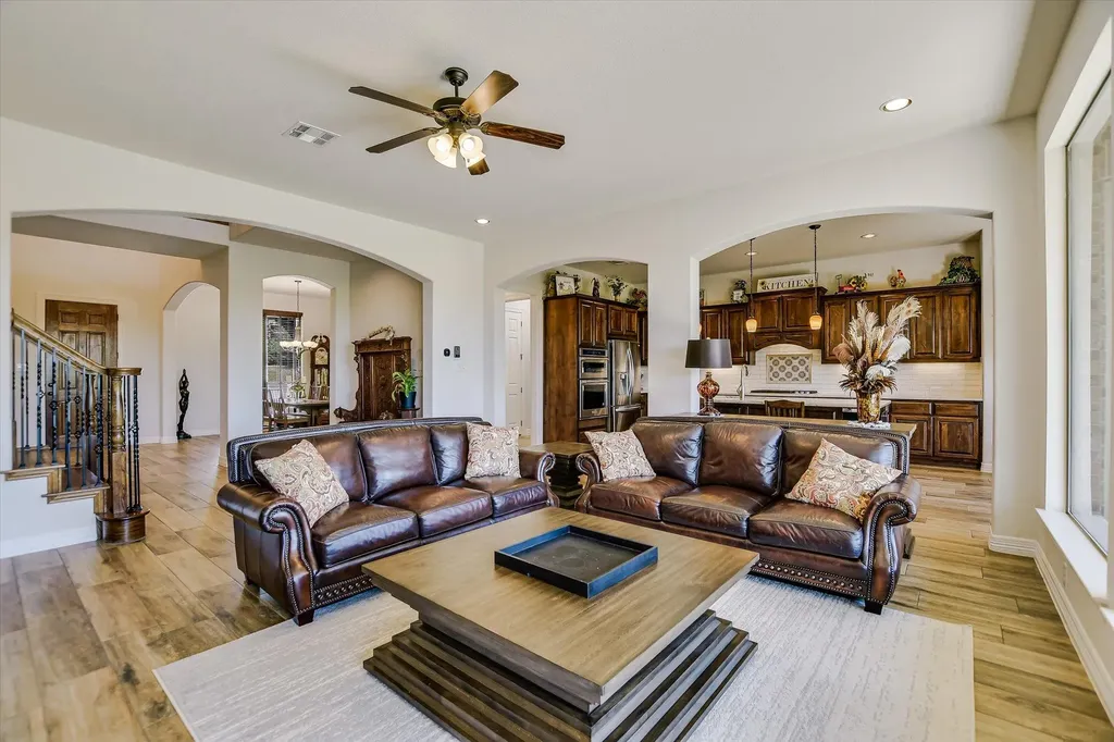 2404 First View Leander TX 78641