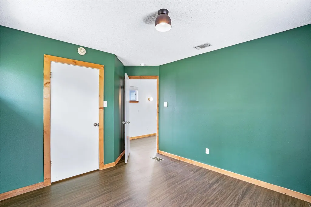 334 Coventry Road Spicewood TX 78669