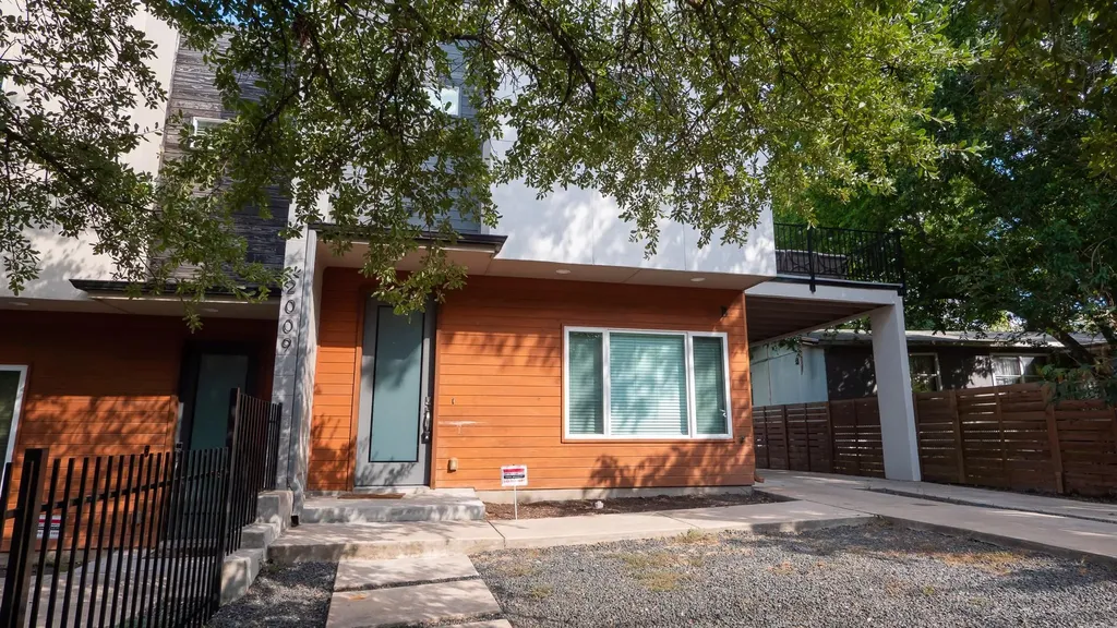 2009 Uphill Lane Austin TX 78741