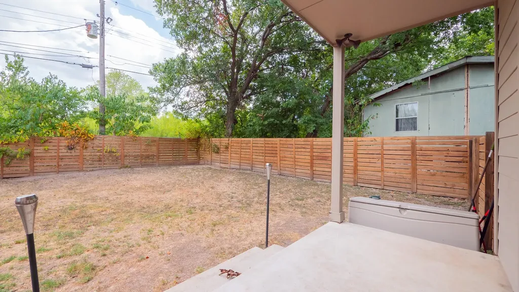 2009 Uphill Lane Austin TX 78741