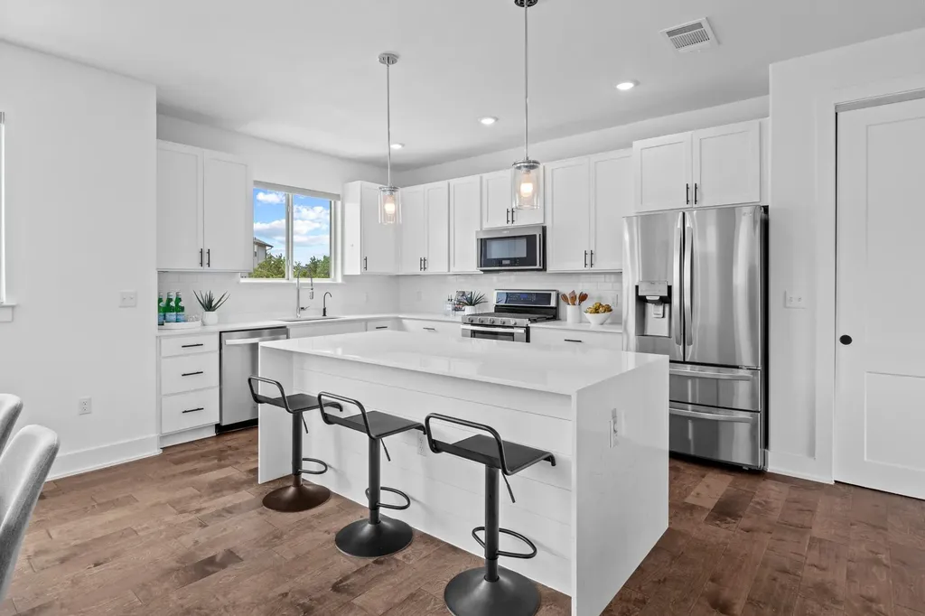 5315 La Crosse Avenue Austin TX 78739