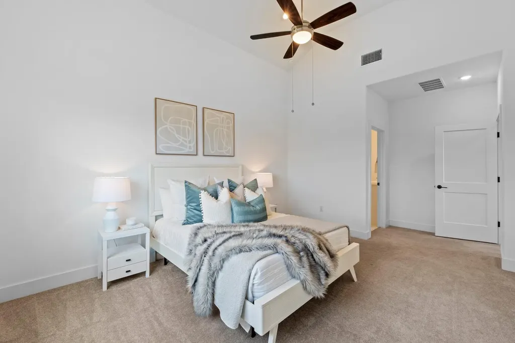 5315 La Crosse Avenue Austin TX 78739