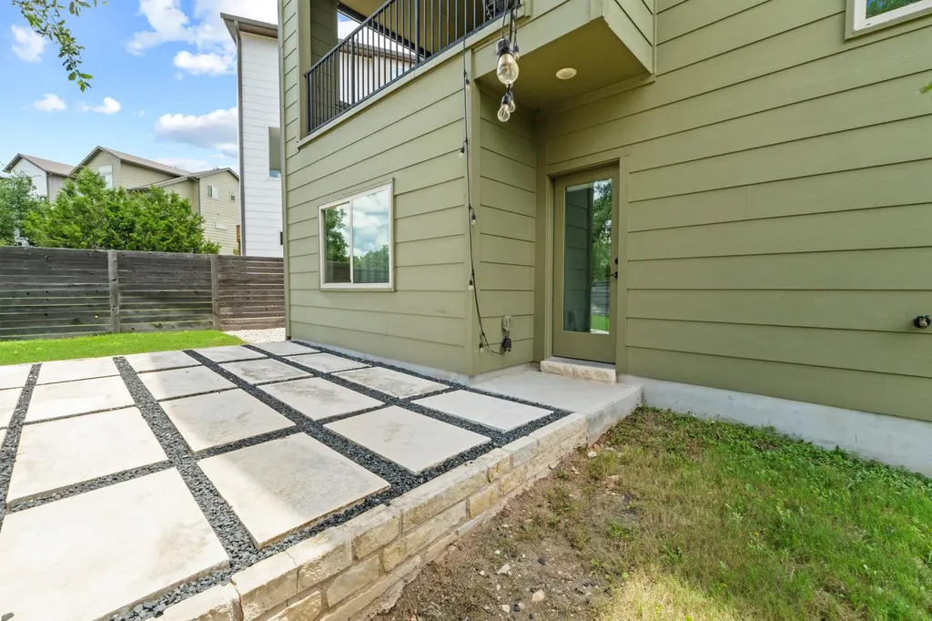 5315 La Crosse Avenue Austin TX 78739