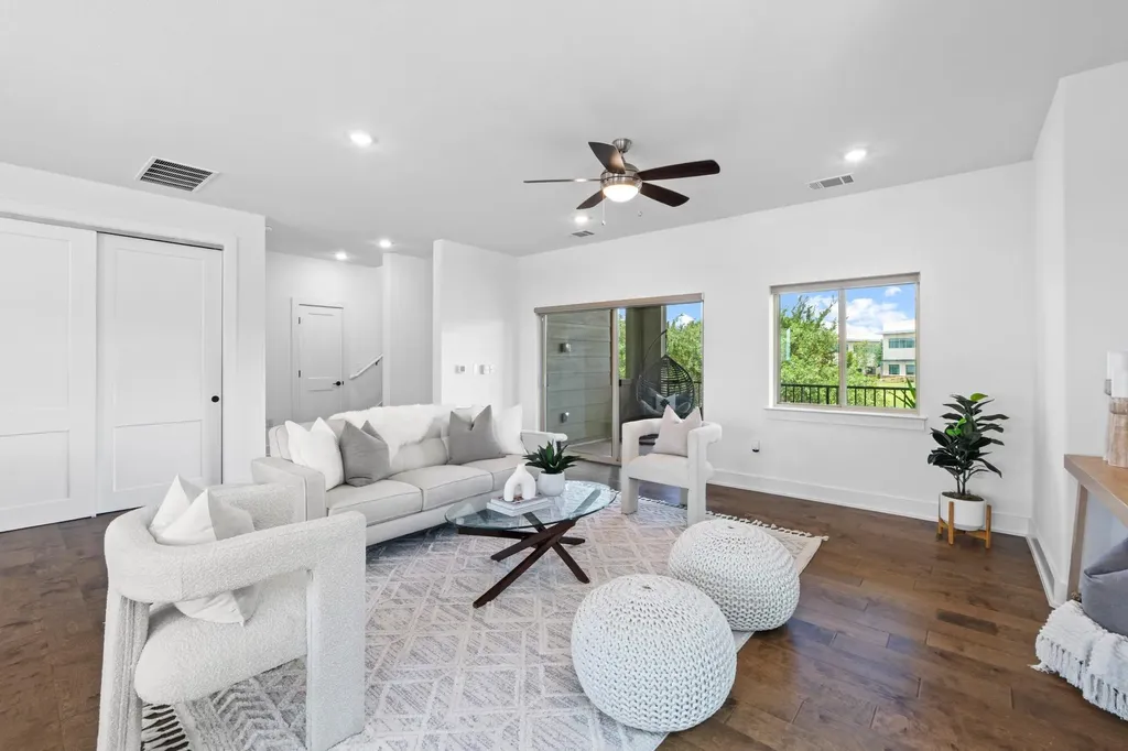 5315 La Crosse Avenue Austin TX 78739