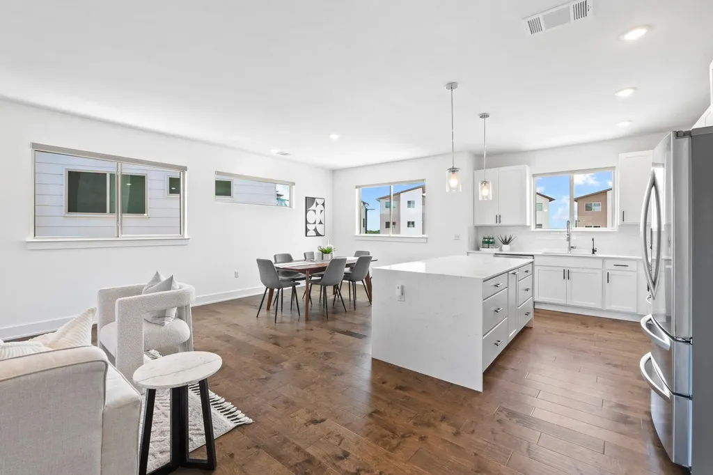 5315 La Crosse Avenue Austin TX 78739