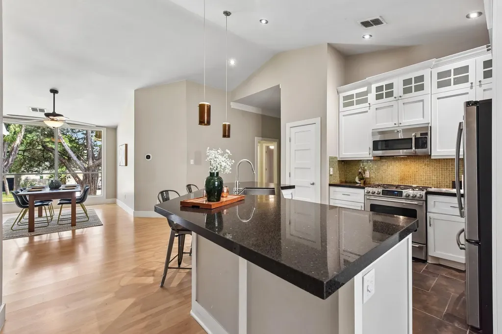 5815 Lomita Verde Circle Austin TX 78749