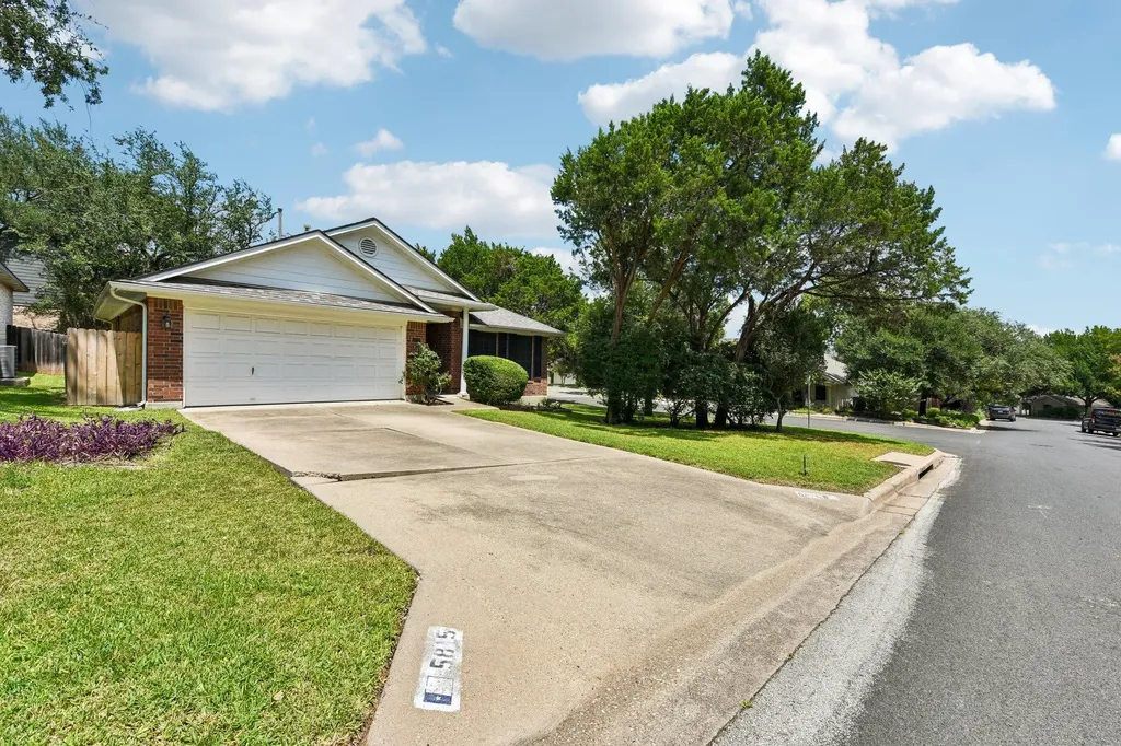 5815 Lomita Verde Circle Austin TX 78749