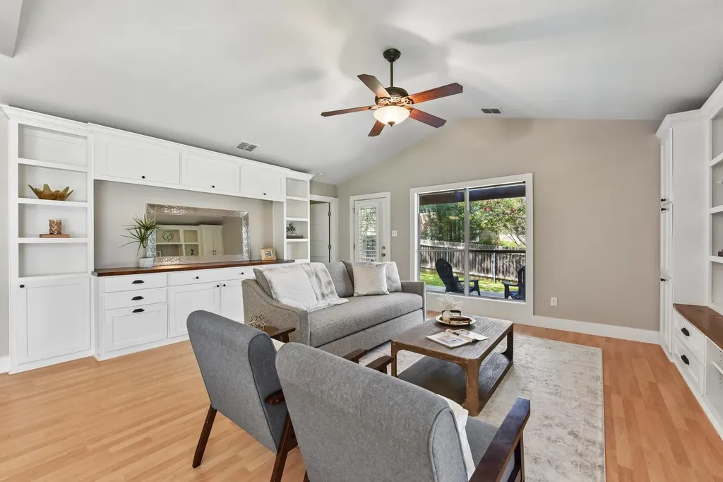 5815 Lomita Verde Circle Austin TX 78749