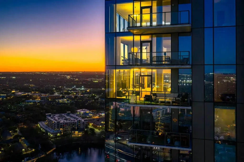 44 East Avenue Austin TX 78701