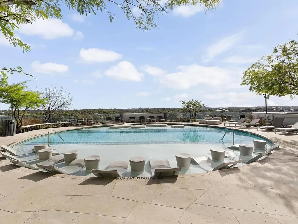 44 East Avenue Austin TX 78701