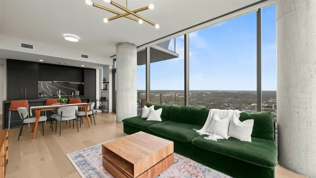 44 East Avenue Austin TX 78701