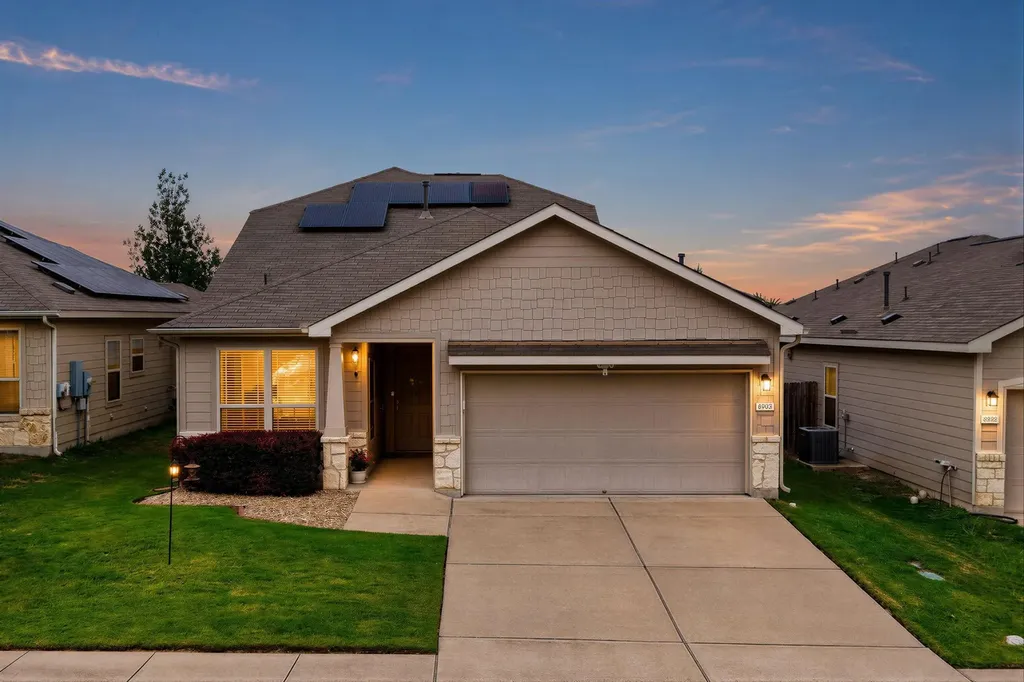 6905 Vail Ridge Street Austin TX 78744