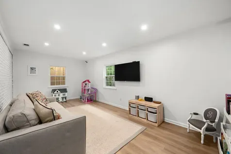1804 Raleigh Avenue Austin TX 78703