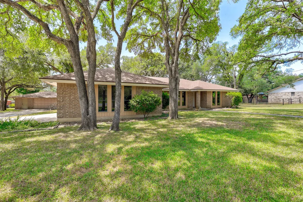 307 Las Plumas Drive Georgetown TX 78628