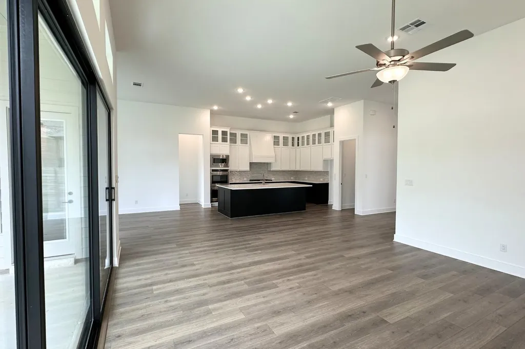 1720 Pueblo Pass Leander TX 78641