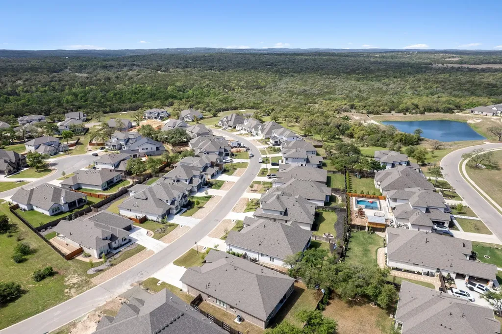 306 Bridge Water Loop Dripping Springs TX 78620