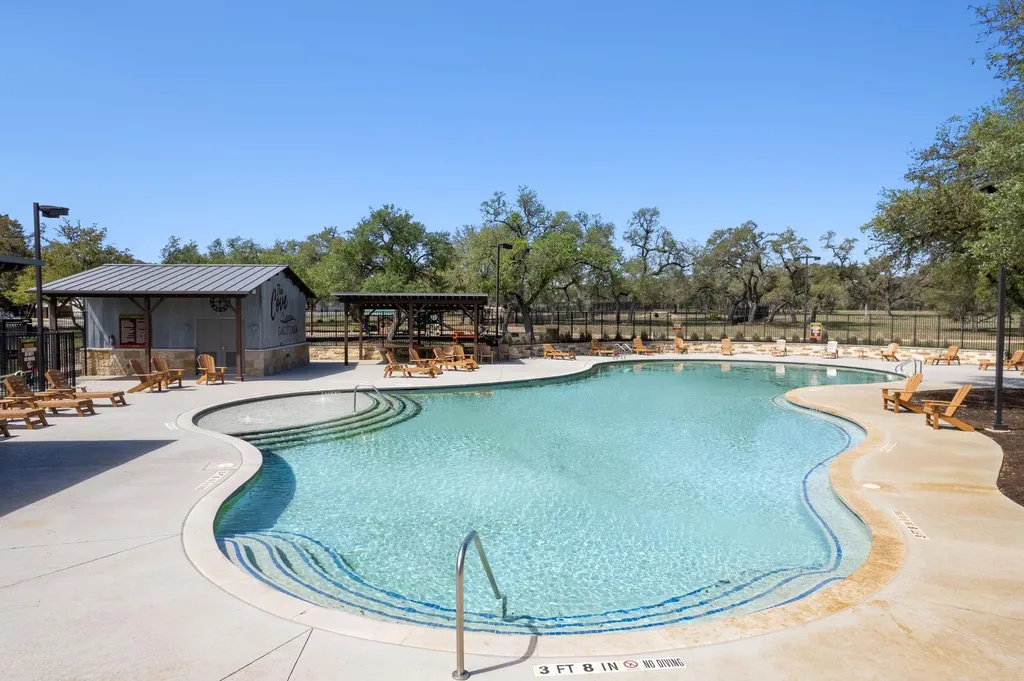 306 Bridge Water Loop Dripping Springs TX 78620