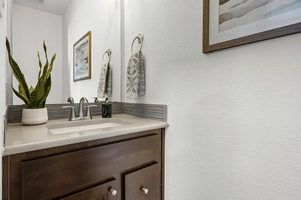 1112 Highknoll Lane Georgetown TX 78628