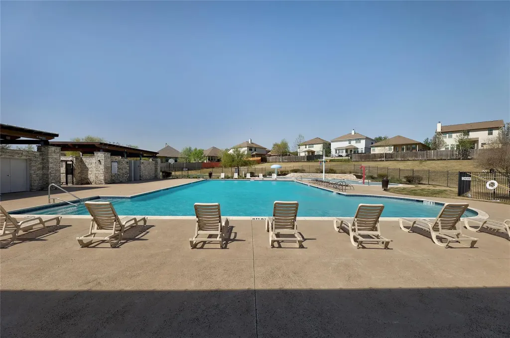 761 Long Run Liberty Hill TX 78642