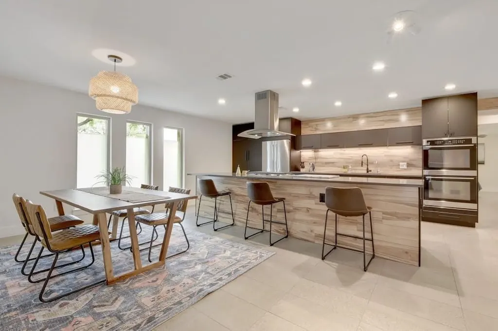 4707 Trail Crest Circle Austin TX 78735