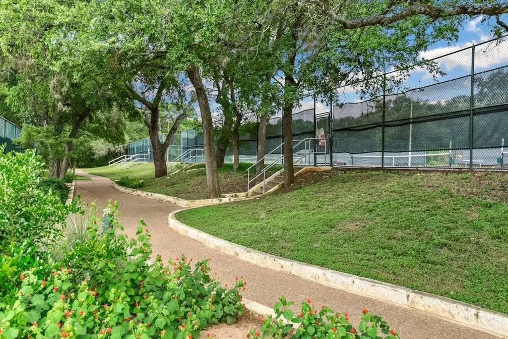 4707 Trail Crest Circle Austin TX 78735