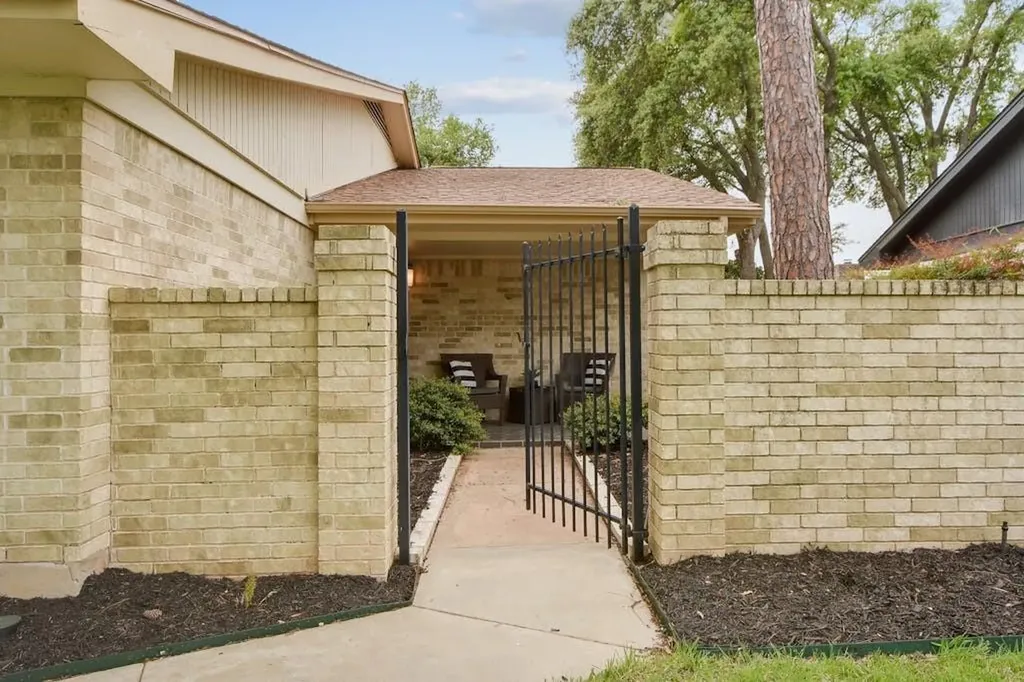 4707 Trail Crest Circle Austin TX 78735