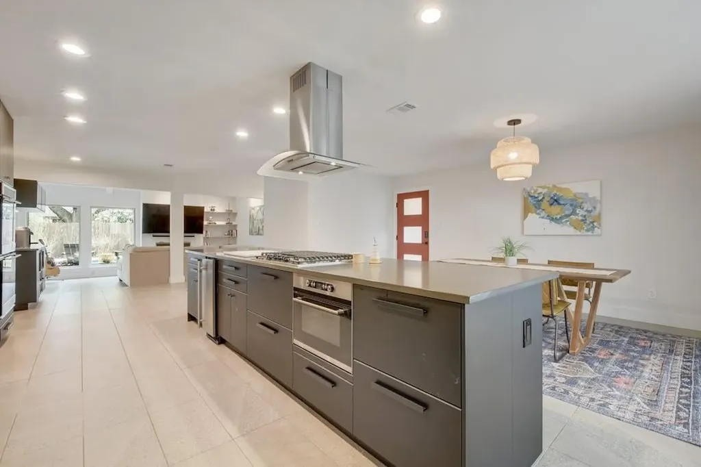4707 Trail Crest Circle Austin TX 78735