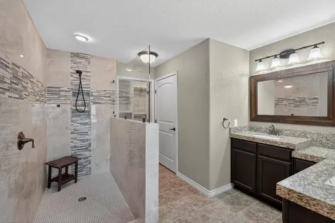 212 Knights Row Cottonwood Shores TX 78657
