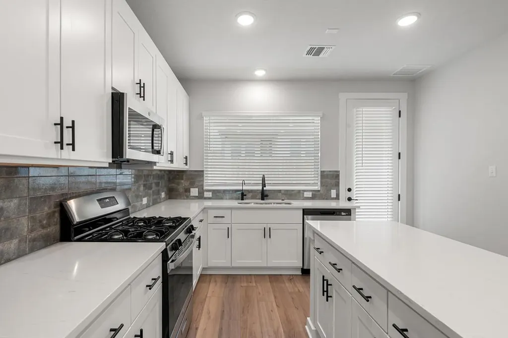 102 Marie Way Georgetown TX 78626
