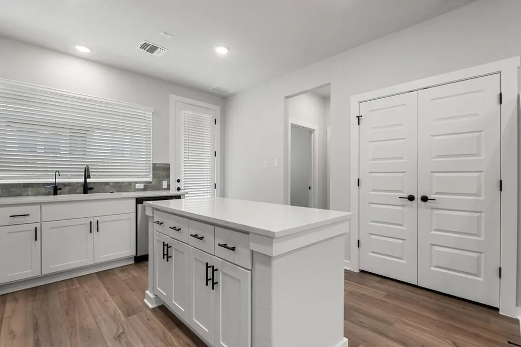102 Marie Way Georgetown TX 78626