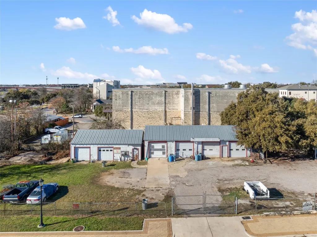 103 W Bagdad Avenue Round Rock TX 78664