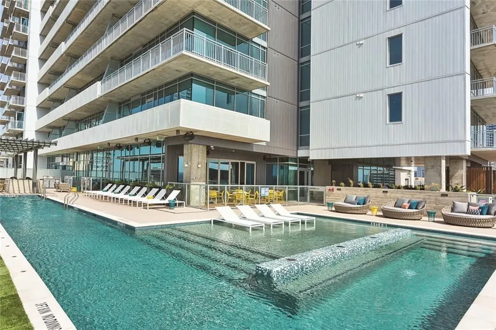 222 West Avenue Austin TX 78701