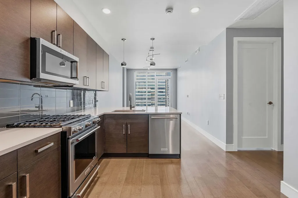 222 West Avenue Austin TX 78701