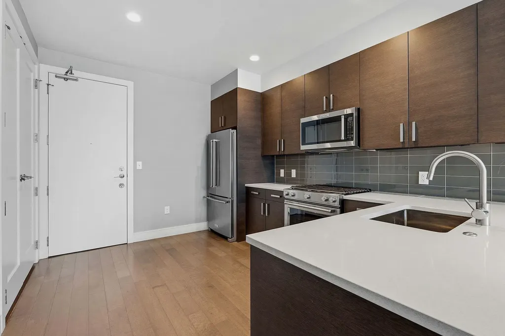 222 West Avenue Austin TX 78701